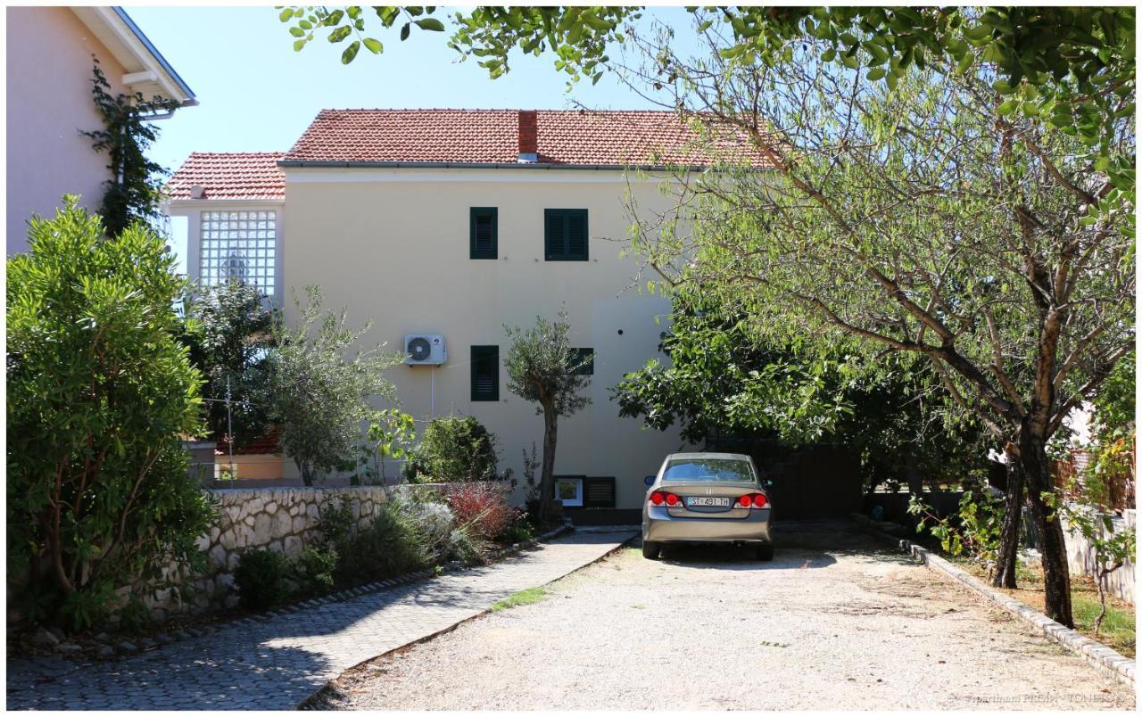 Apartments Lujo Primošten Екстериор снимка